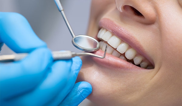 Jak często chodzić do dentysty?